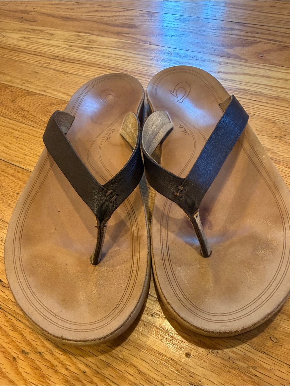 OluKai Nonohe Java Brown Leather Sandals Women's 9